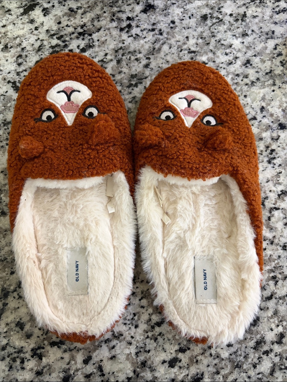 Old Navy Rust Brown Fuzzy Animal Slippers - bear slippers 8/9